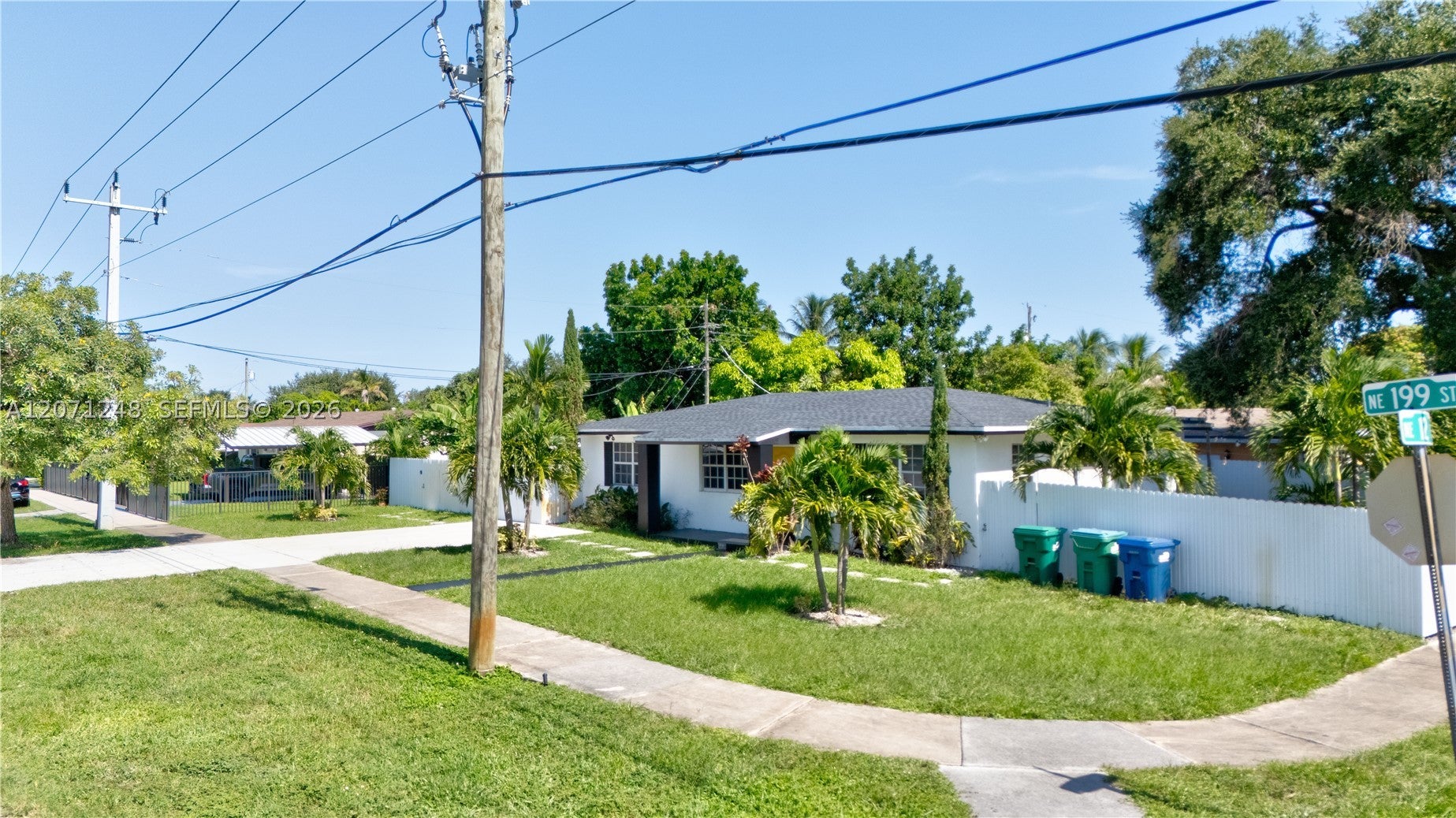 1298 NE 199th St