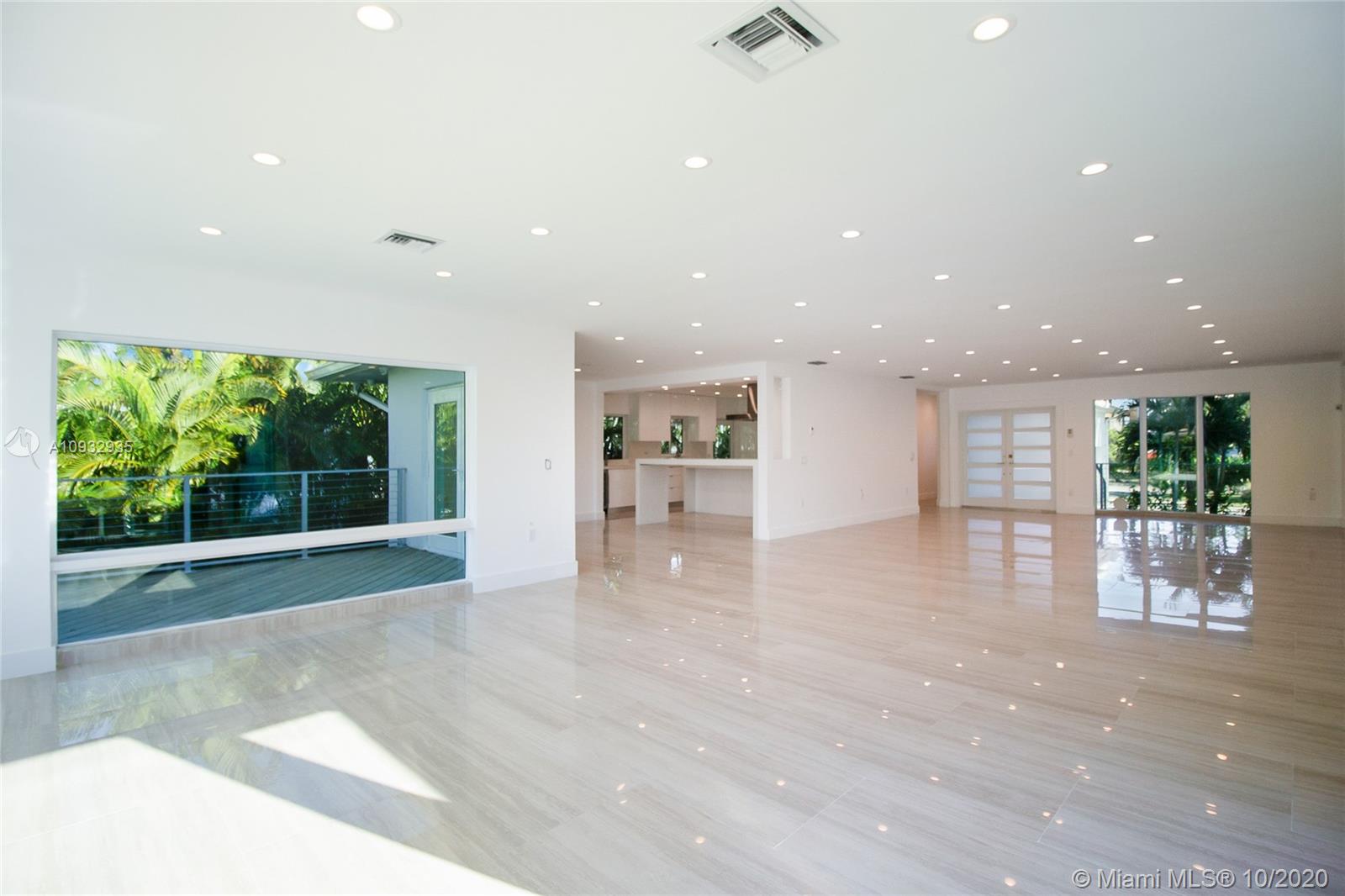 BELLE MEADE ISLAND - Residential