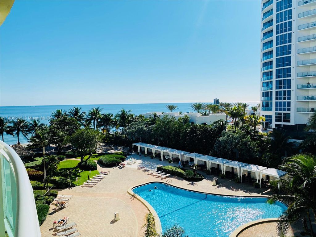 Photo of 3001 S Ocean Dr #519, Hollywood, FL 33019 (MLS # A11409263)