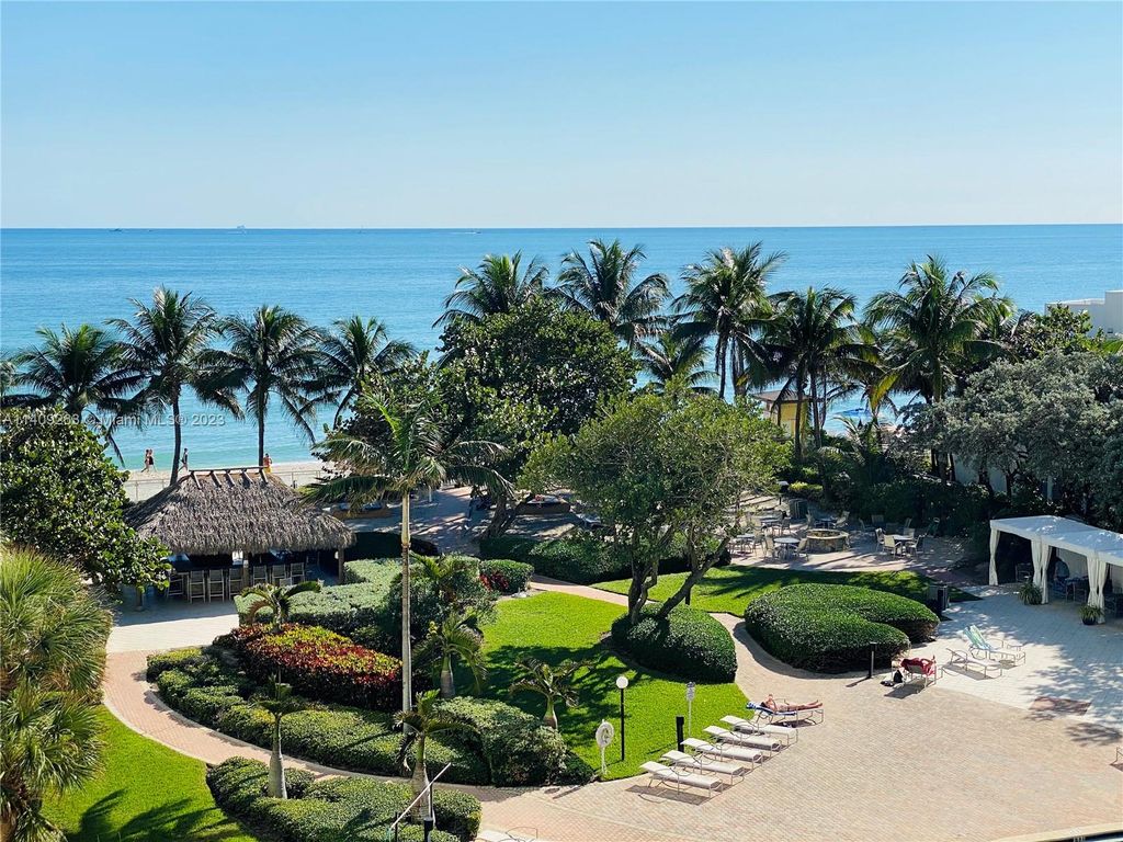 Photo of 3001 S Ocean Dr #519, Hollywood, FL 33019 (MLS # A11409263)