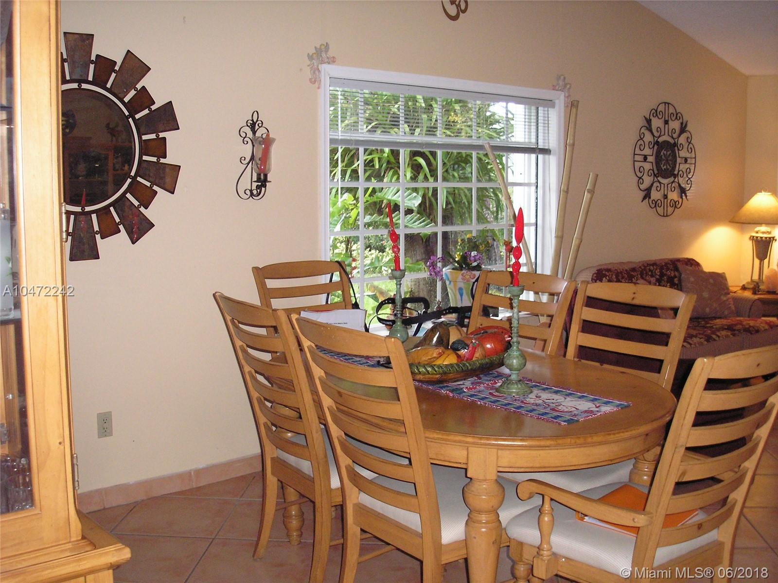 COUNTRY WALK - Residential