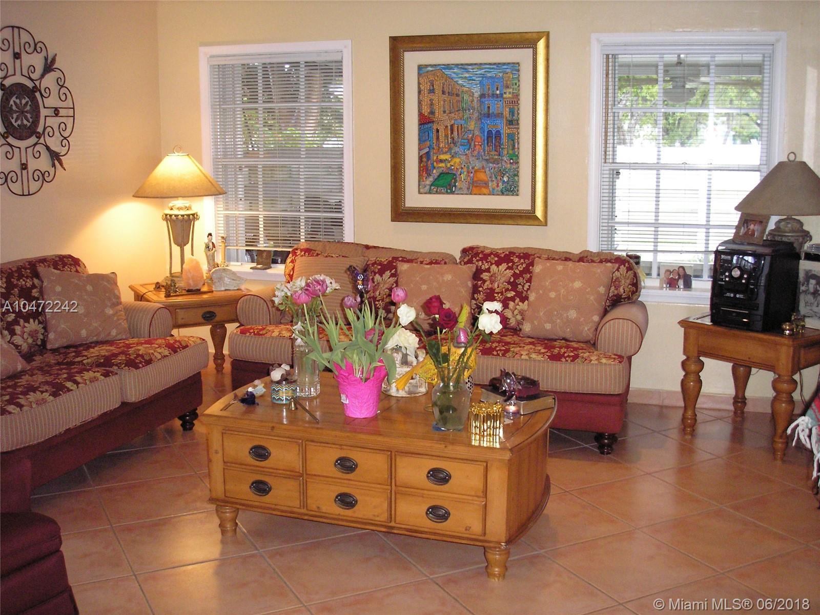 COUNTRY WALK - Residential