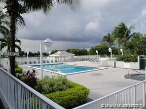 COUNTRY WALK - Residential