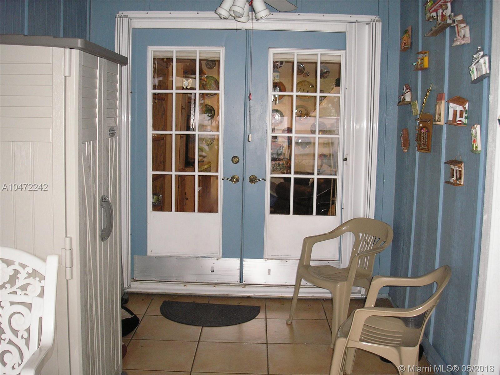 COUNTRY WALK - Residential