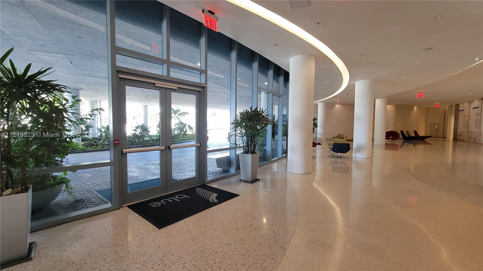 BLUE CONDO - Residential Lease