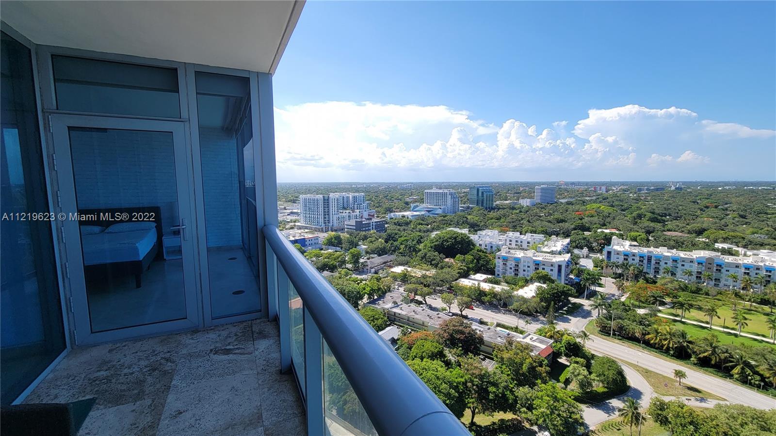 BLUE CONDO - Residential Lease