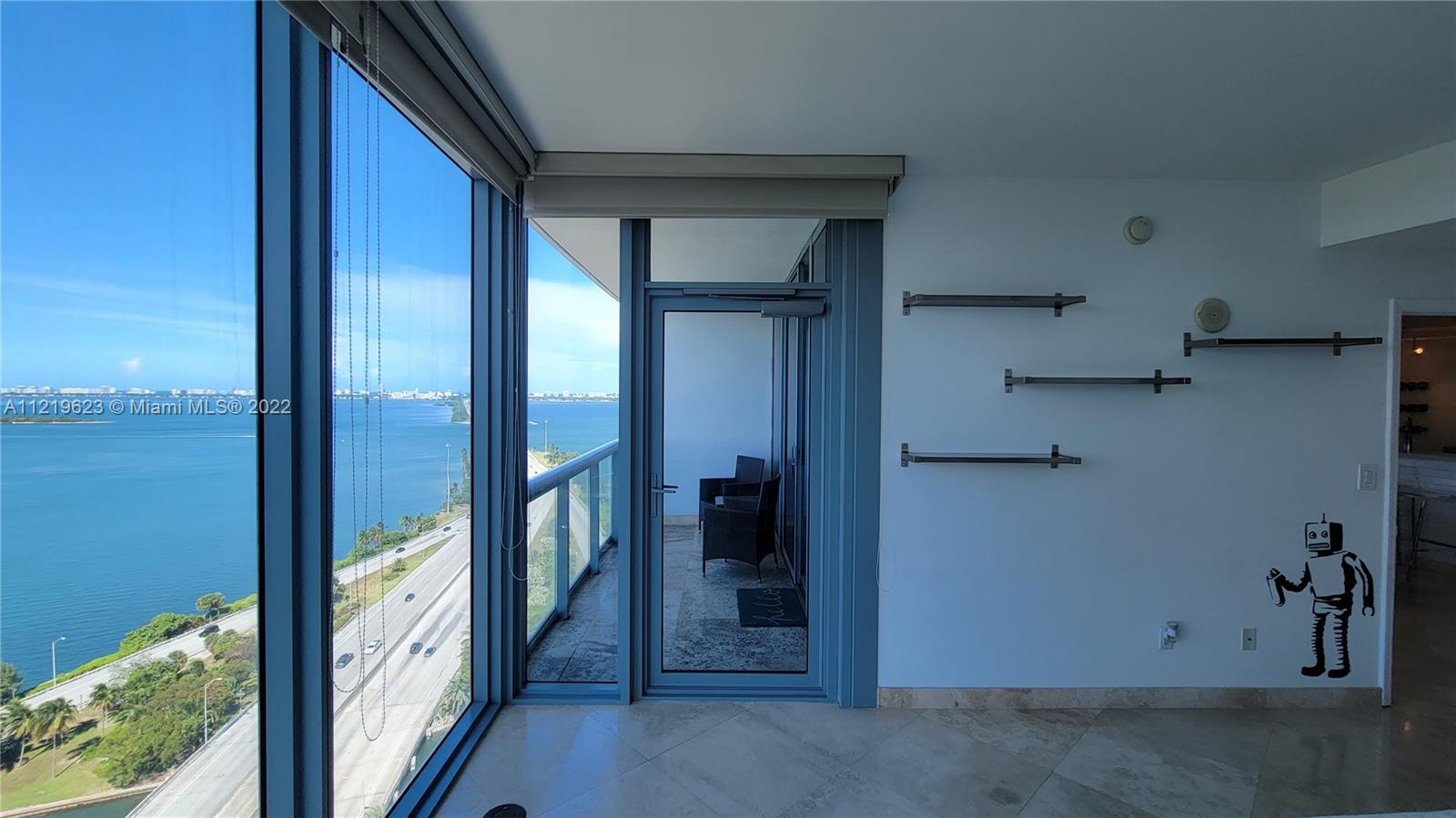 BLUE CONDO - Residential Lease