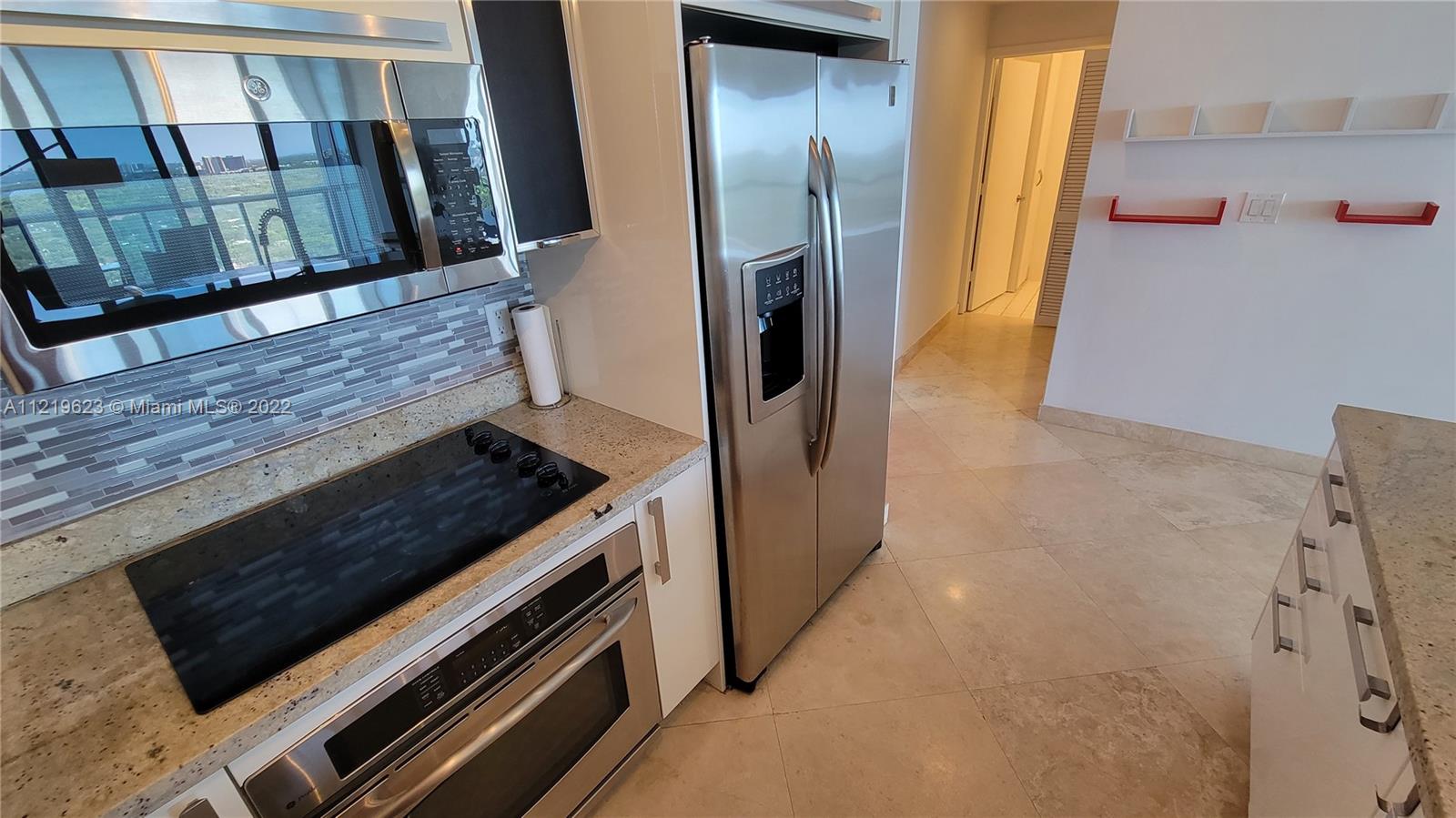 BLUE CONDO - Residential Lease