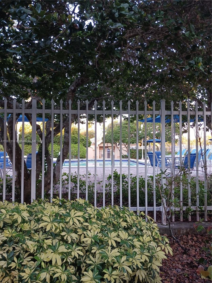 PEMBROKE ISLES II - Residential