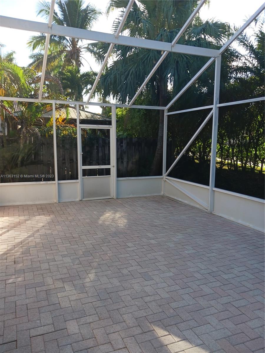 PEMBROKE ISLES II - Residential