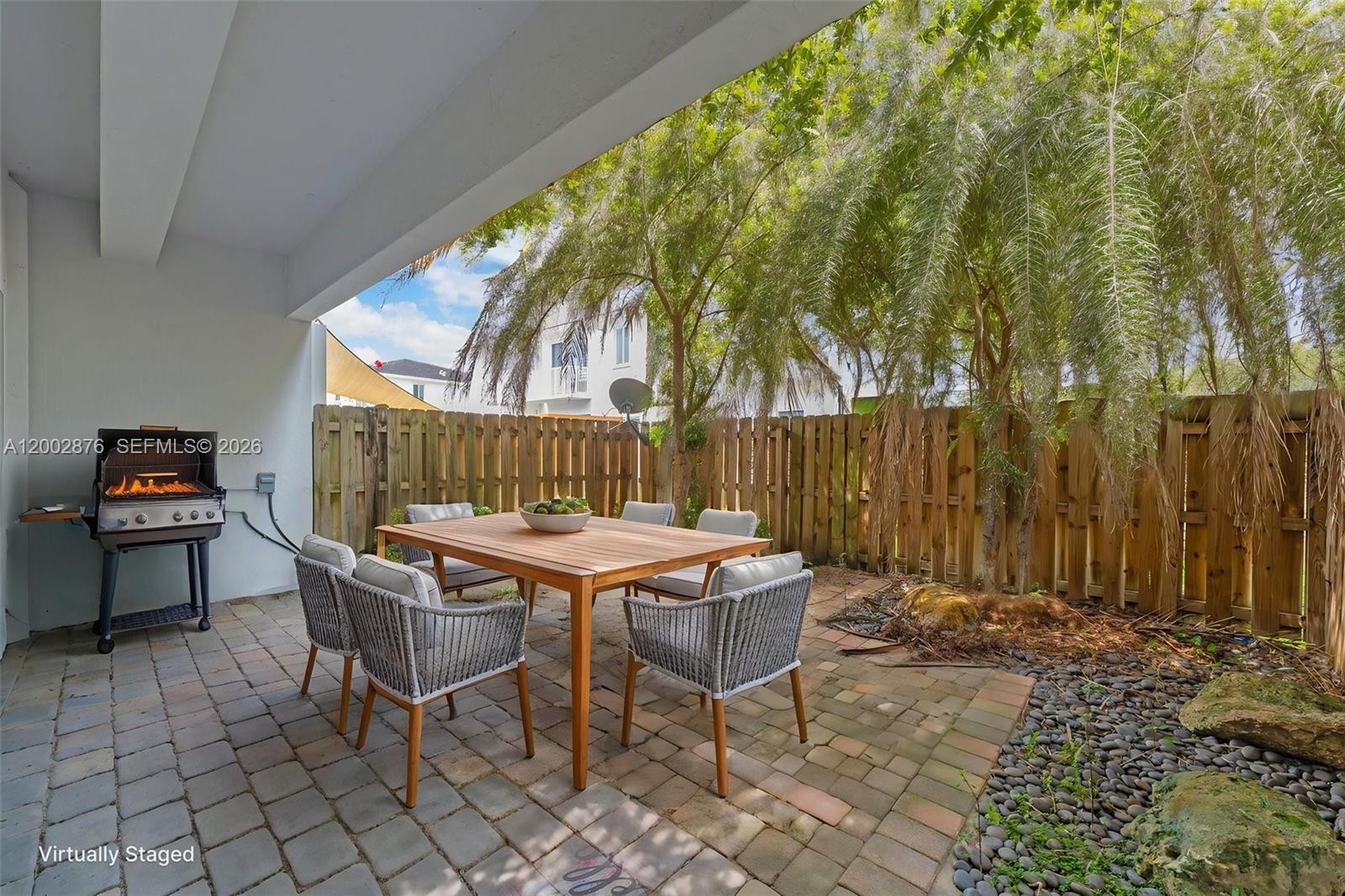 VENETIAN PARC - Residential