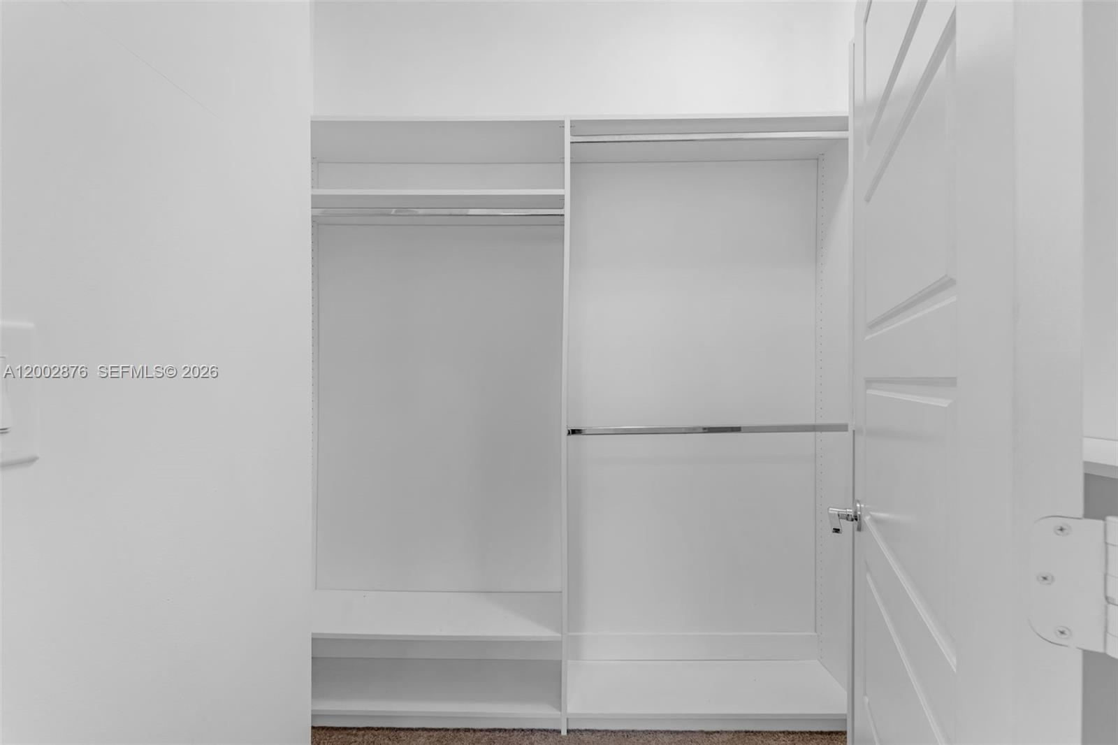 VENETIAN PARC - Residential