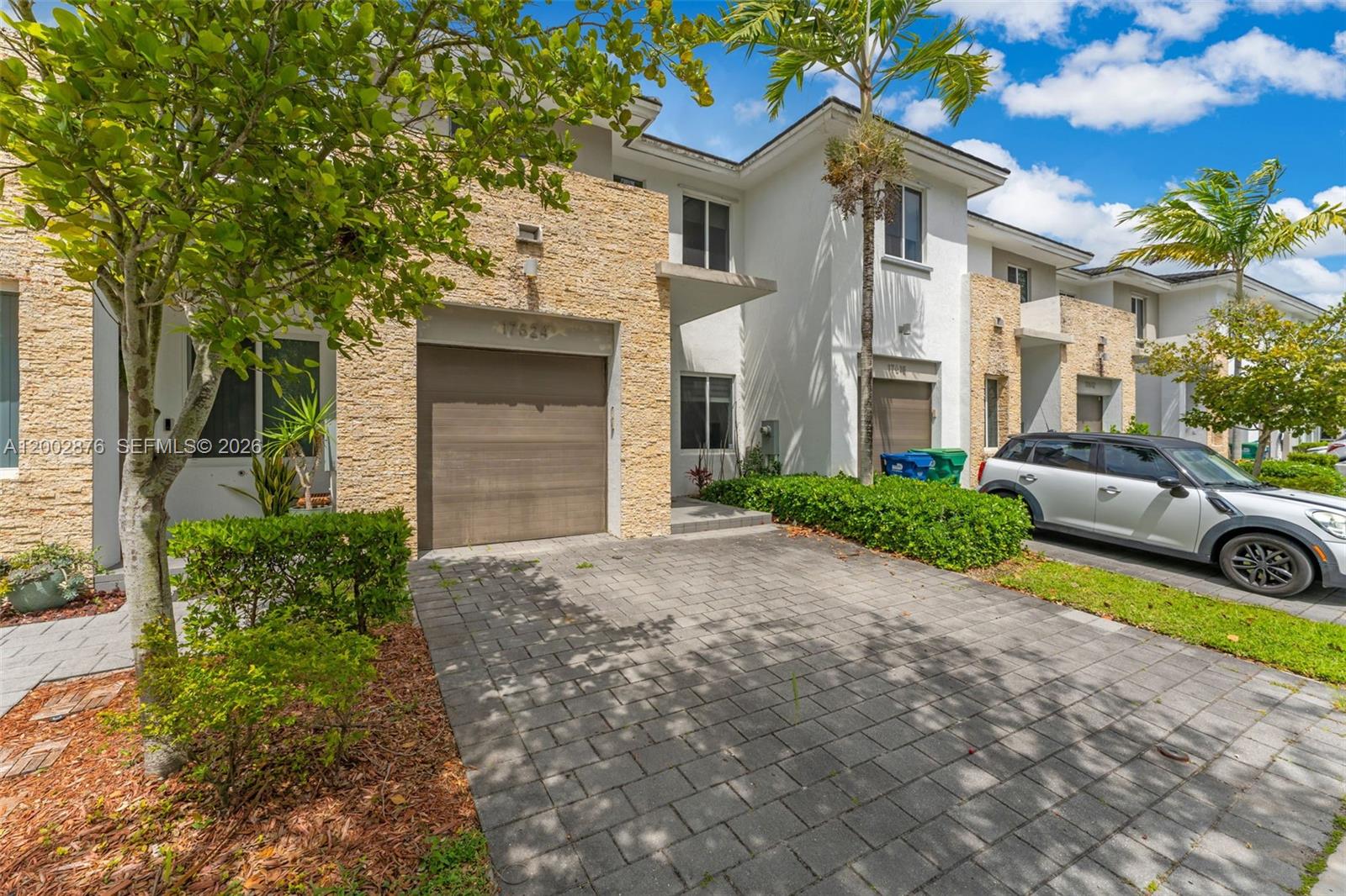 VENETIAN PARC - Residential