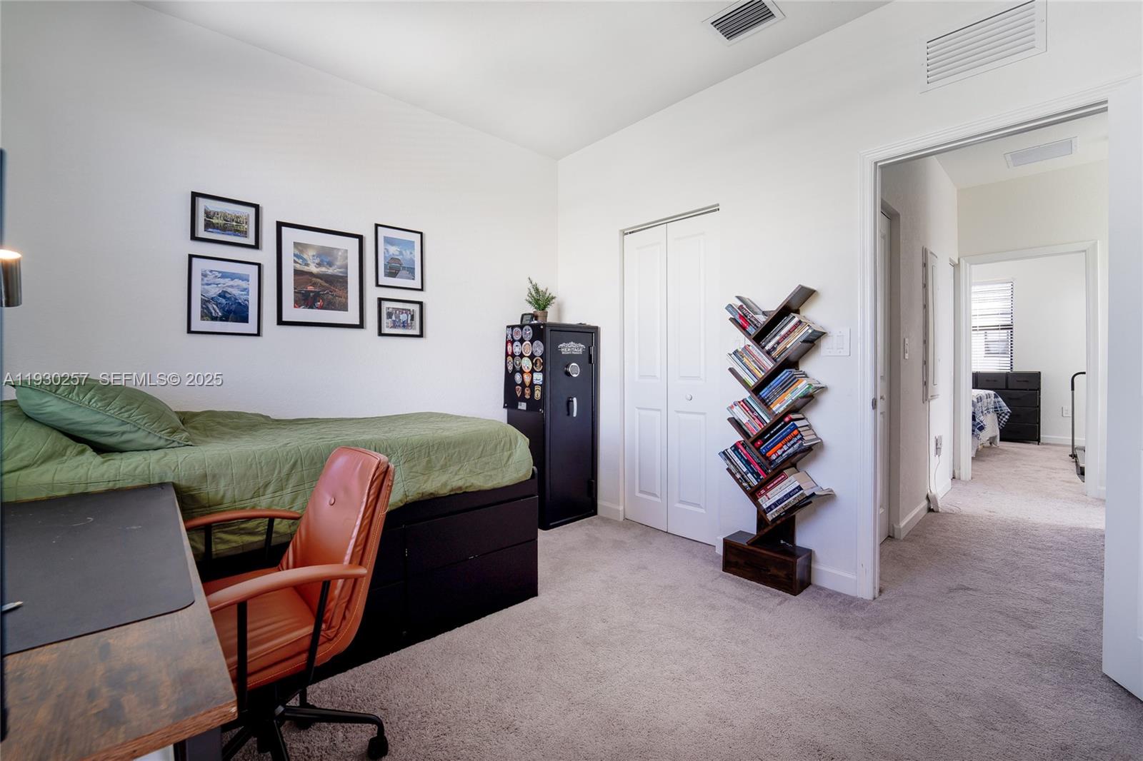 PINE ISLE - Residential