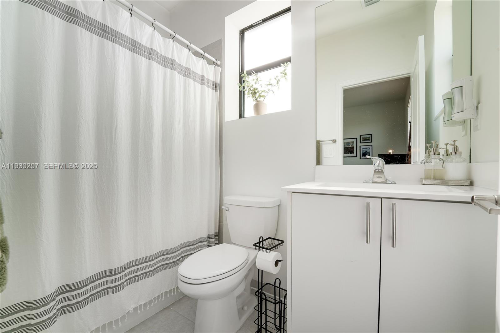 PINE ISLE - Residential