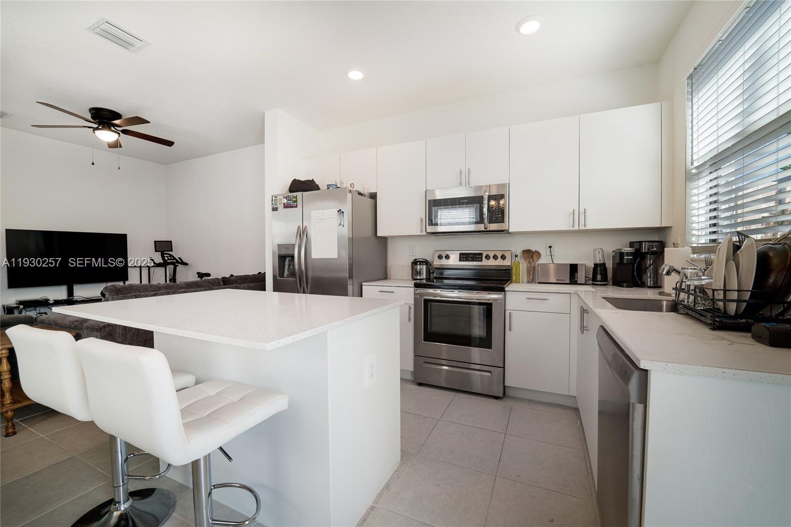 PINE ISLE - Residential