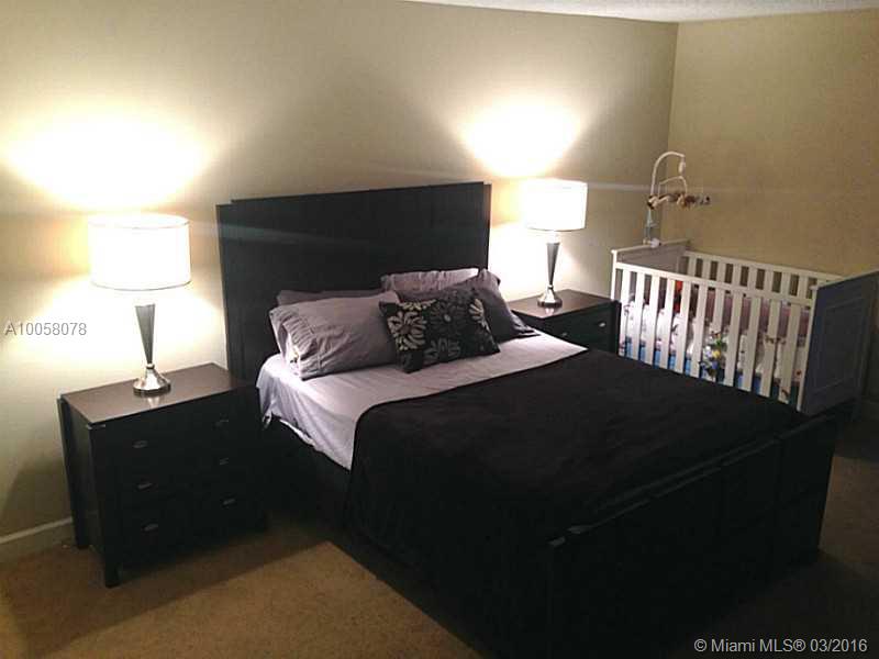 Oceanfront Plaza Condo - Residential Lease