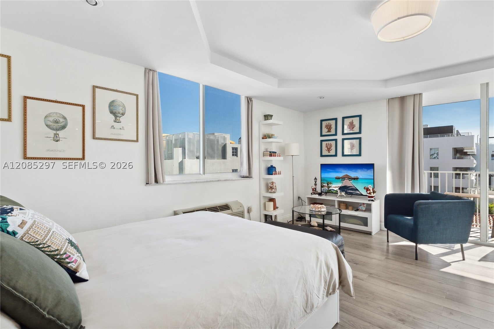 1255 Collins Ave 508