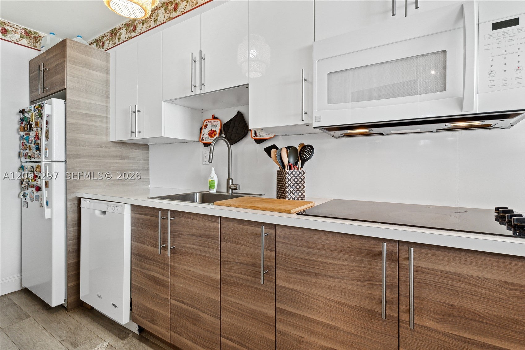 1255 Collins Ave 508