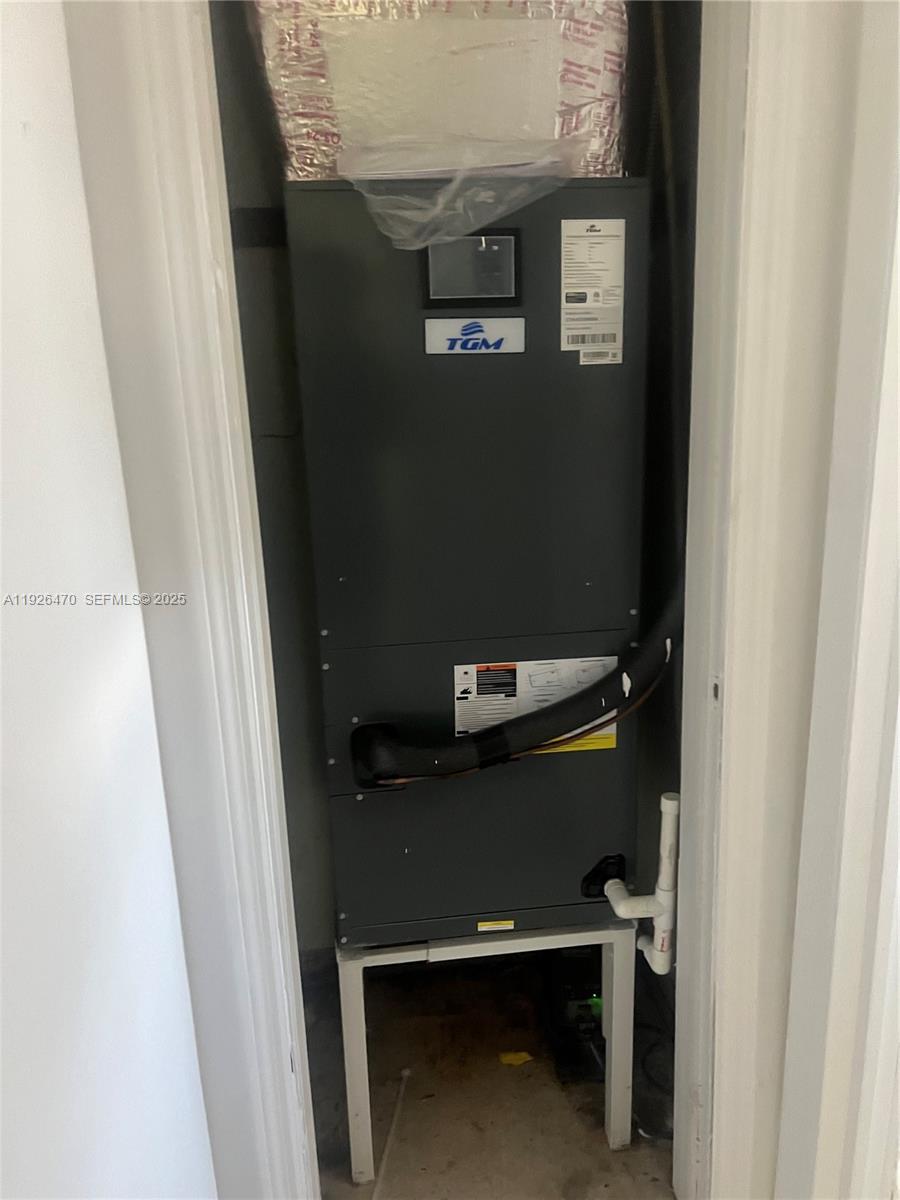 MIAMI GARDENS MANOR - Residential Lease