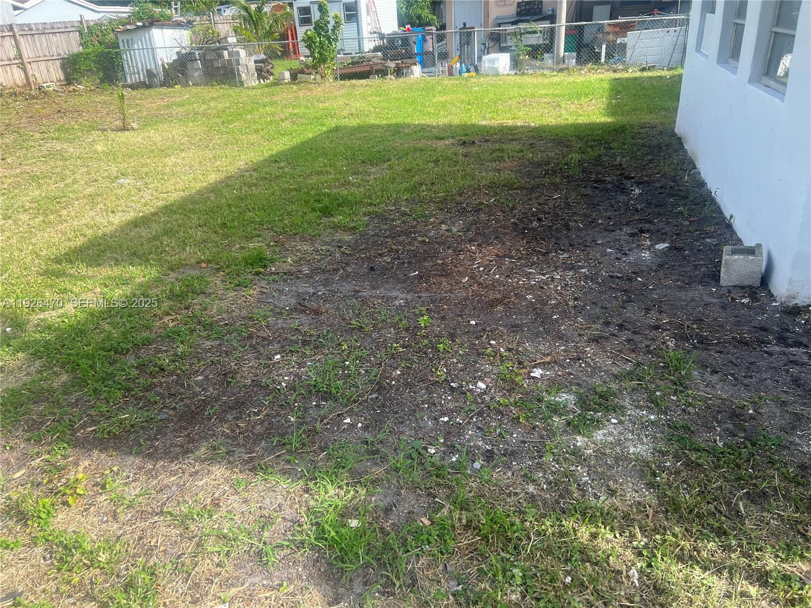 MIAMI GARDENS MANOR - Residential Lease