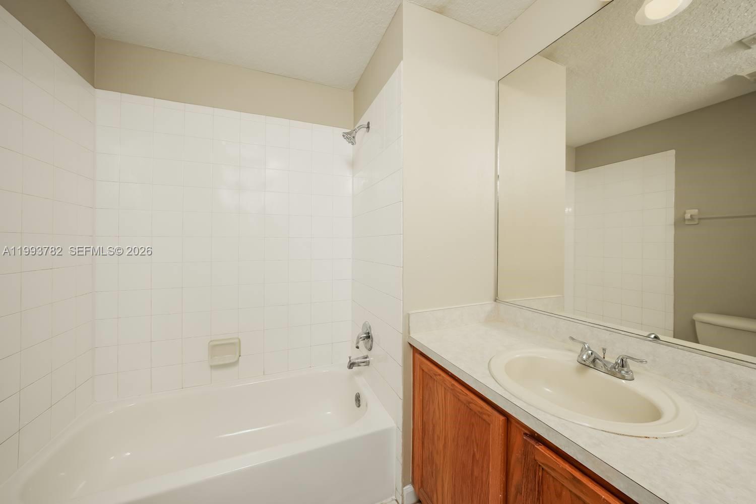 MELROSE PUD VERONA LAKES - Residential Lease