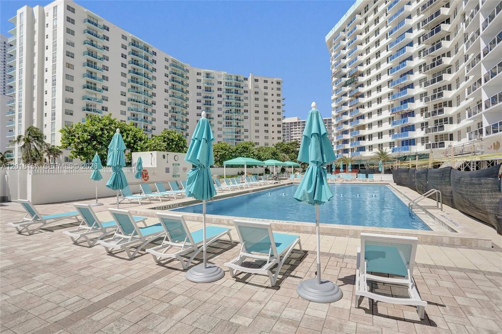 Photo of 3725 S Ocean Dr #1419, Hollywood, FL 33019 (MLS # A12018157)