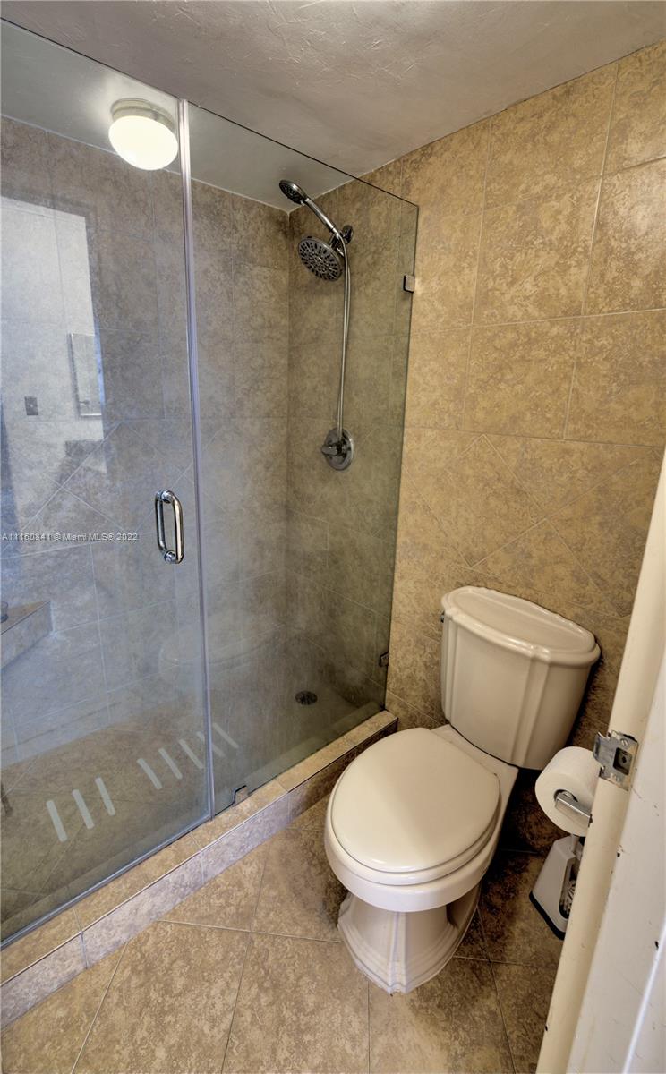 FOUR WINDS CONDO - Residential