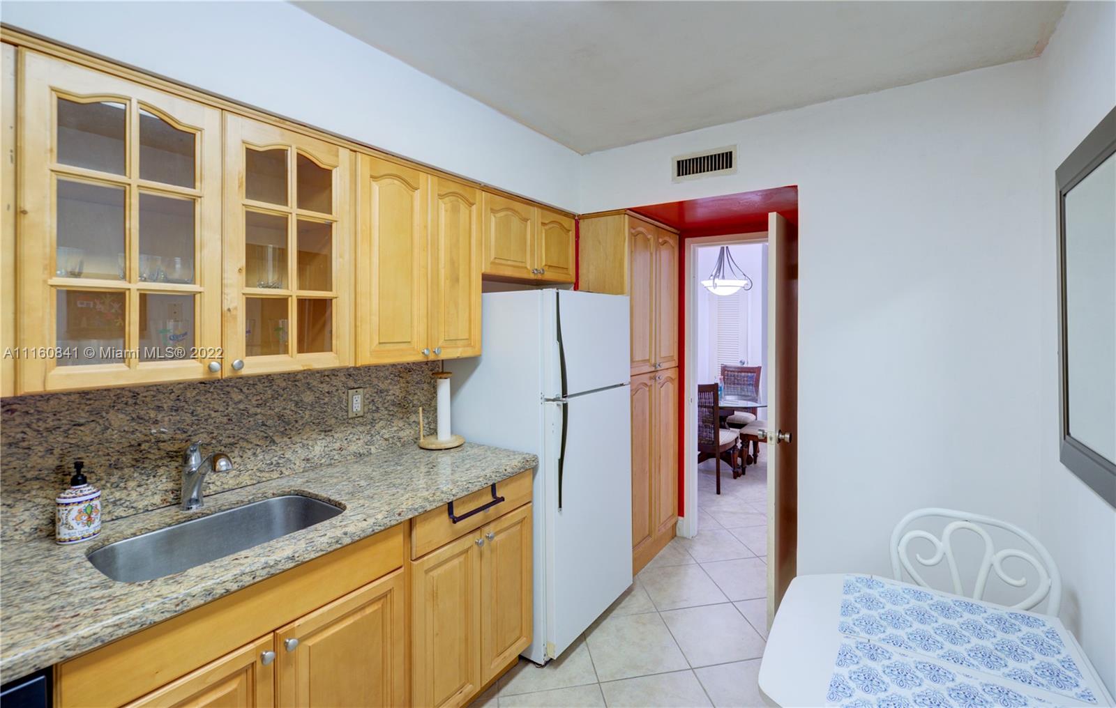 FOUR WINDS CONDO - Residential