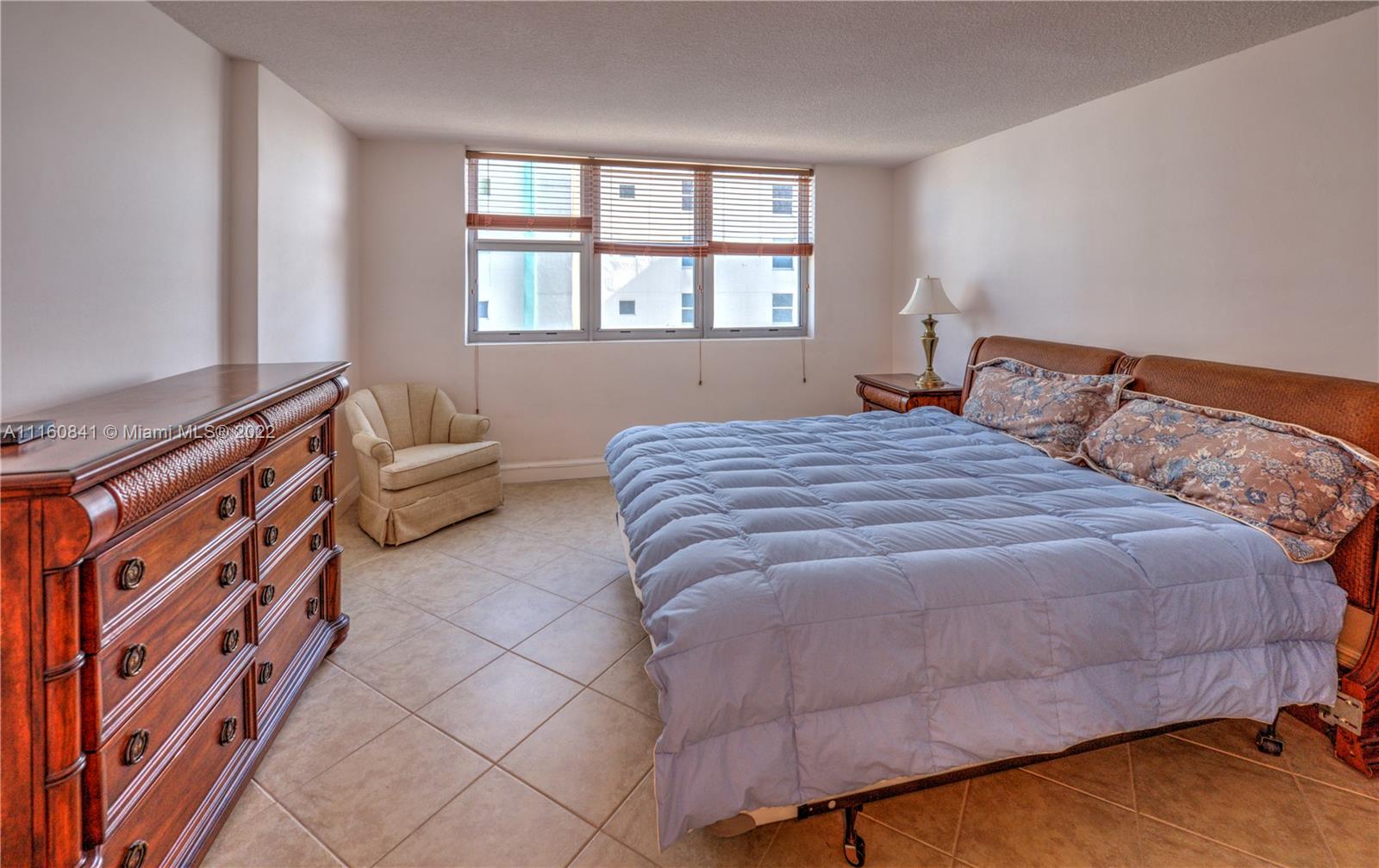 FOUR WINDS CONDO - Residential