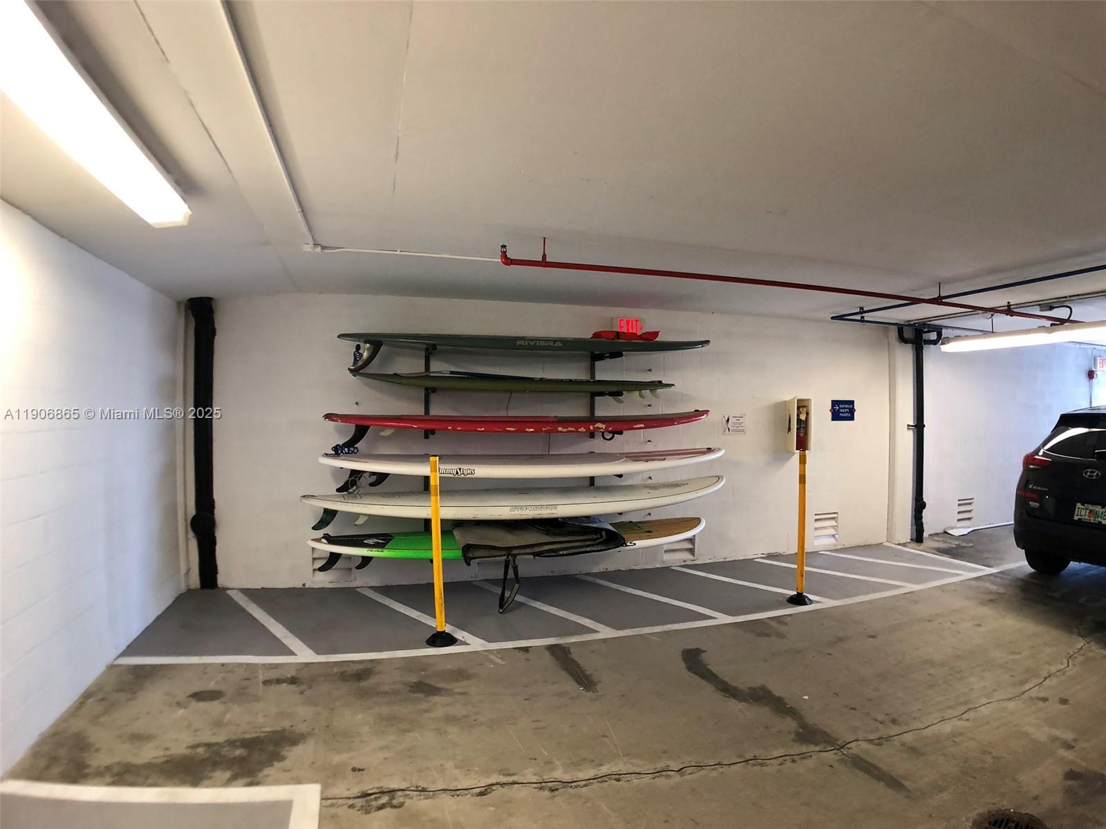 SUNSET HARBOUR SOUTH COND - Residential