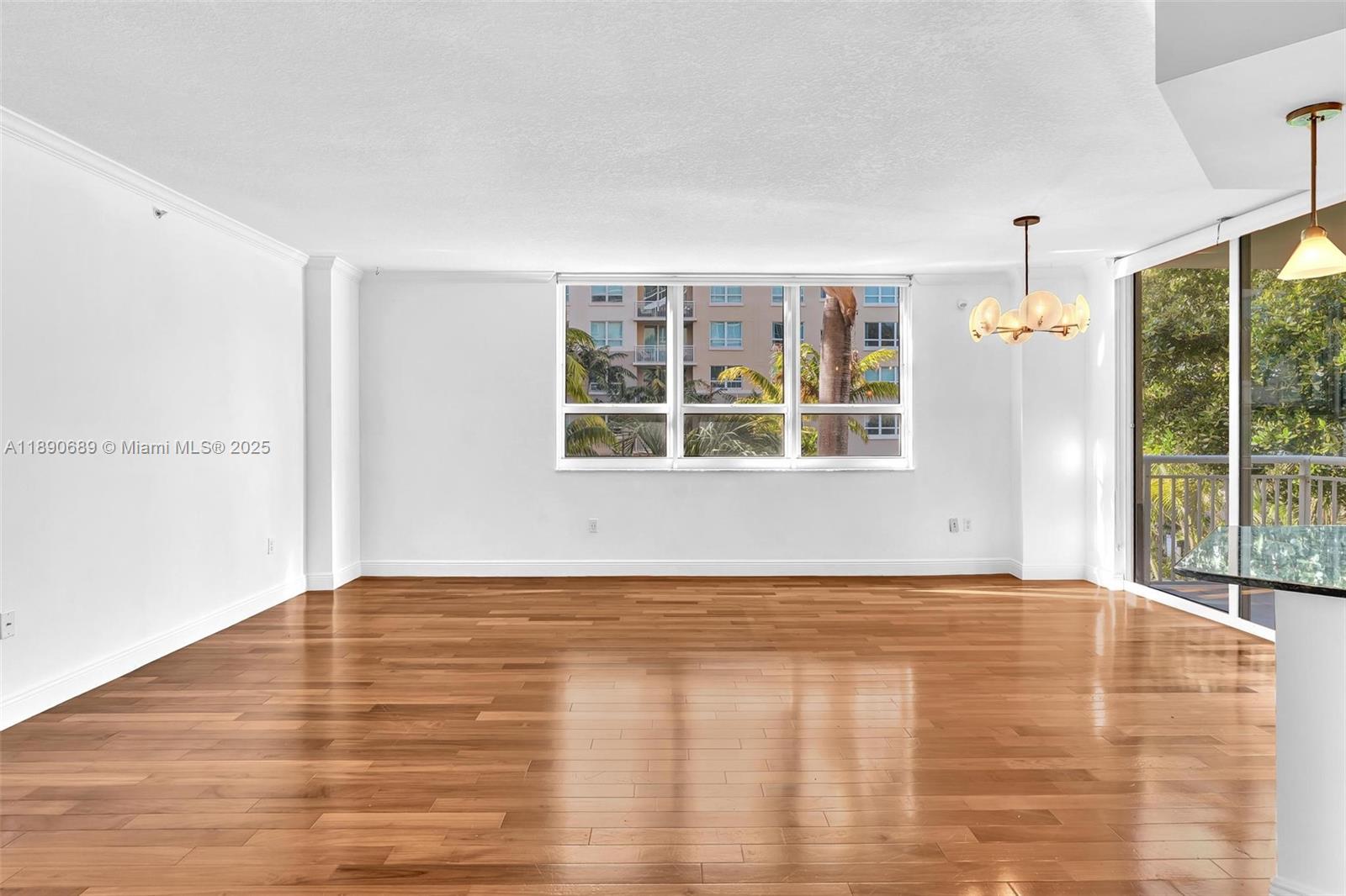 2000 N Bayshore Dr 227
