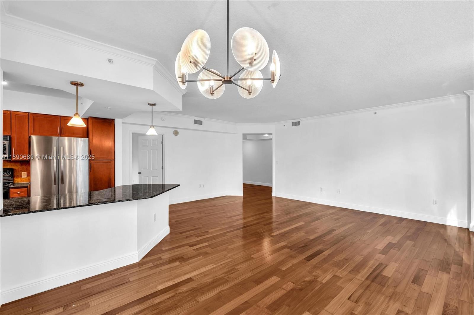 2000 N Bayshore Dr 227