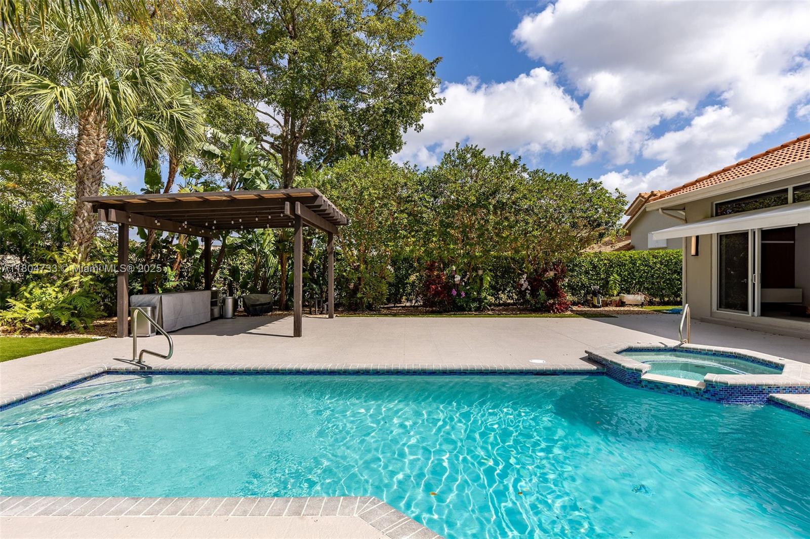 PALM-AIRE OAKS COURSE EST - Residential