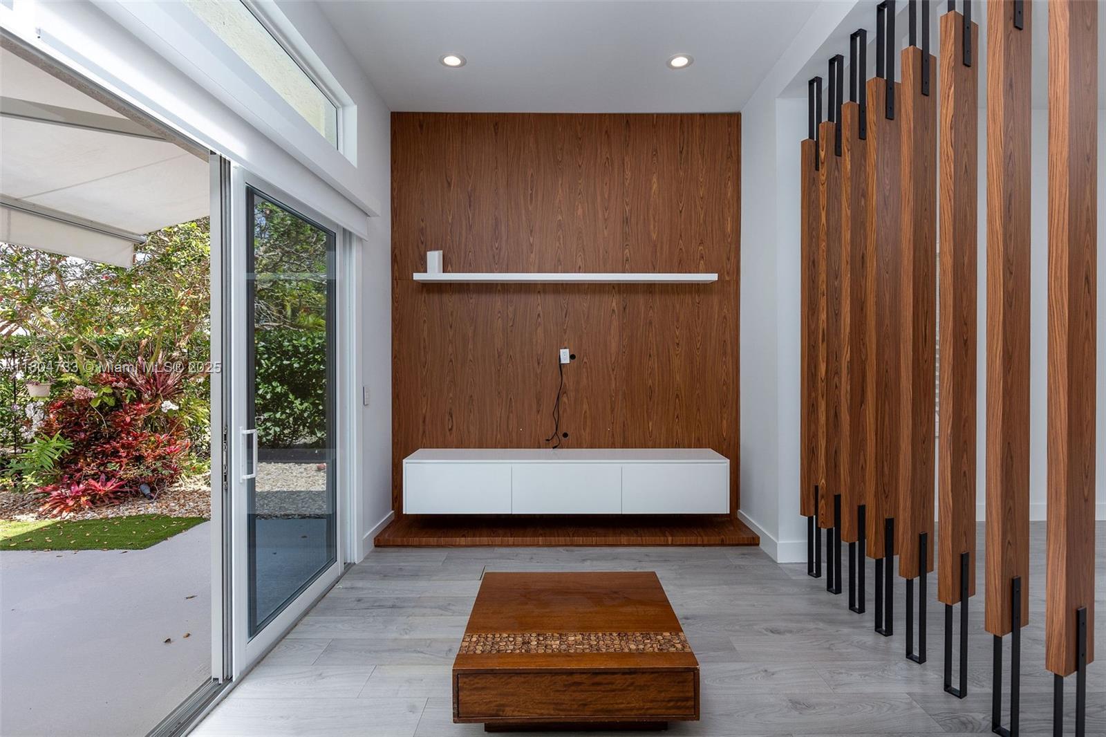 PALM-AIRE OAKS COURSE EST - Residential