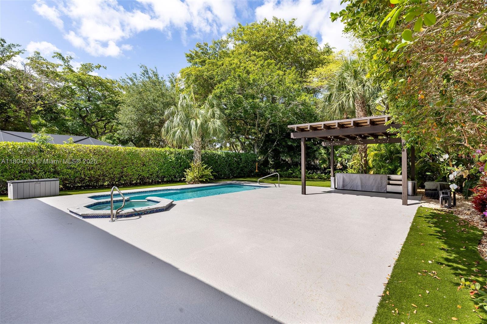 PALM-AIRE OAKS COURSE EST - Residential