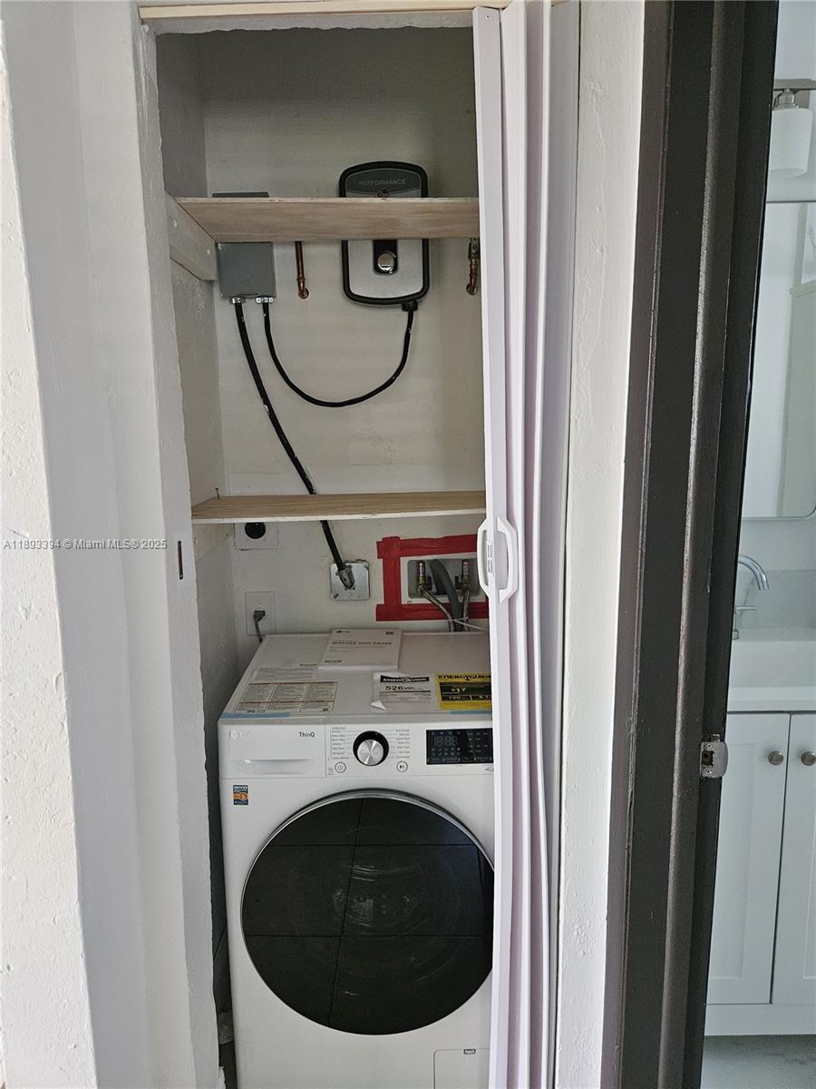 OCEAN PARK - Residential Income