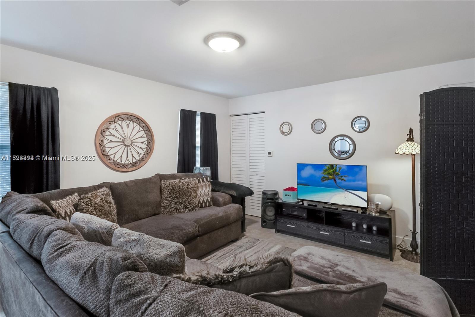 TURN-KEY Modern duplex 2020 built. No FLOOD Zone in total 6 bedroom 4 bathroom. One unit rented other unit vacant ideal for a new tenant or owner-occupant. Each 3/2 unit features impact windows, quartz kitchens, SS appliances, in-unit washer & dryer, central A/C, and private fenced patios.
Tenants pay all utilities (2 electric / 2 water meters) with $6,200/month ($74,400/year) in potential gross income and minimal expenses. Excellent investment for cash-flow or 1031 buyers seeking stability and appreciation.
Located minutes from new developments like OZ Hallandale, Oasis Hallandale and The Plaza. Only 10 min to Hallandale Beach, 5 min to Young Circle bars and restaurants, 15 min to Ft. Lauderdale and 30 min to Aventura Mall or Sunny Isles, with easy access to US-1, Dixie Hwy, and I-95.