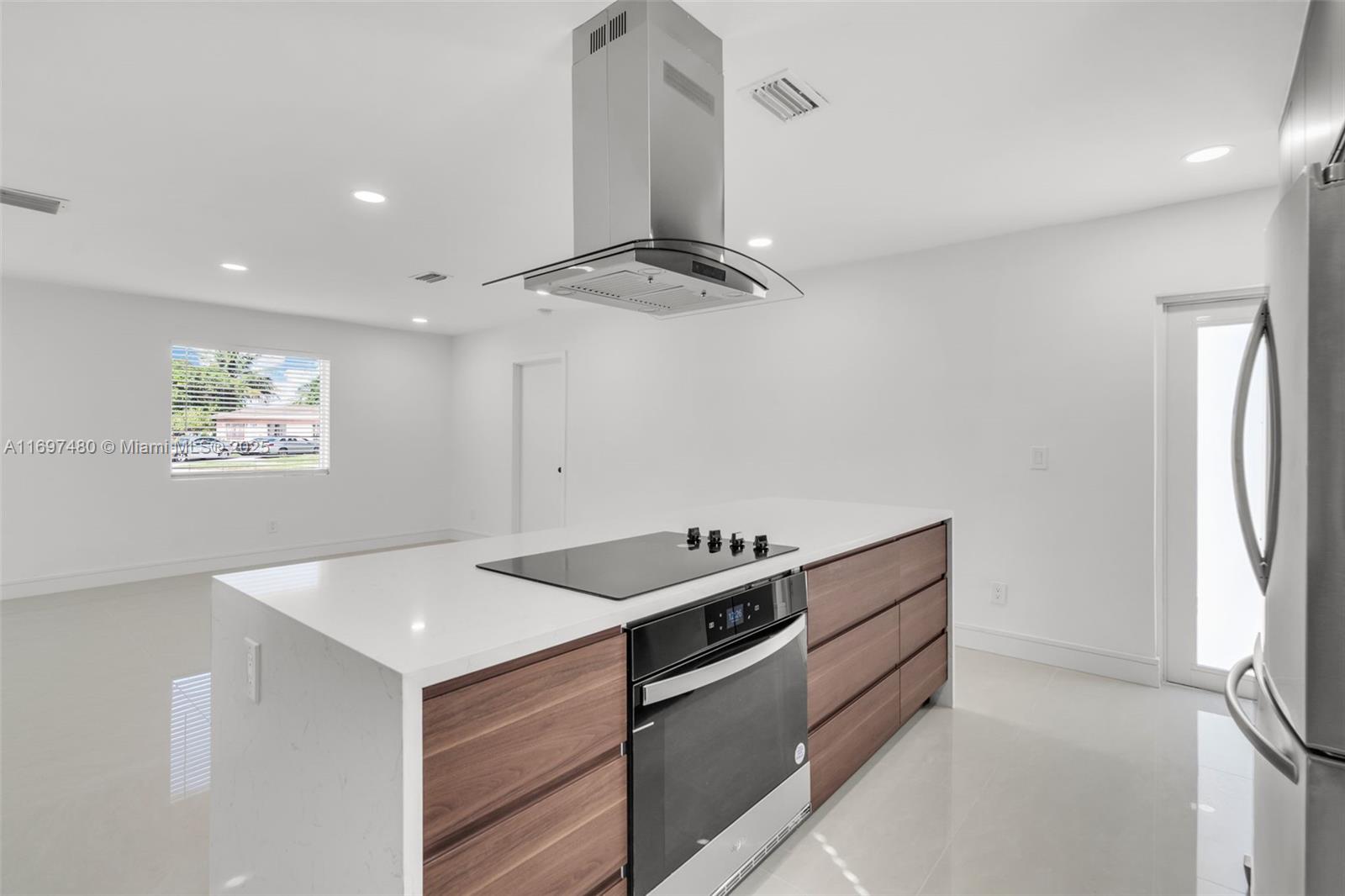 RANDALL PARK - Residential