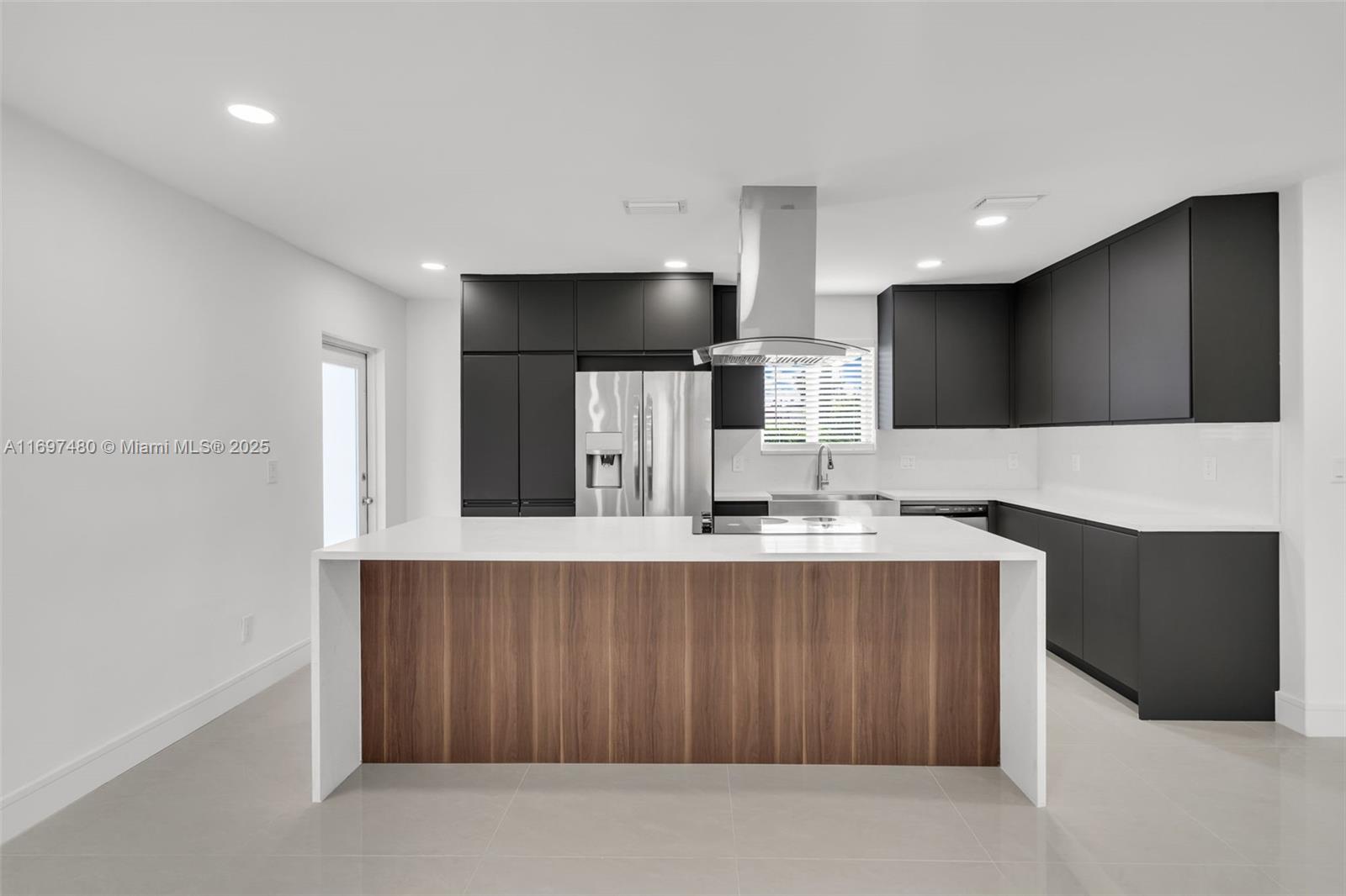 RANDALL PARK - Residential