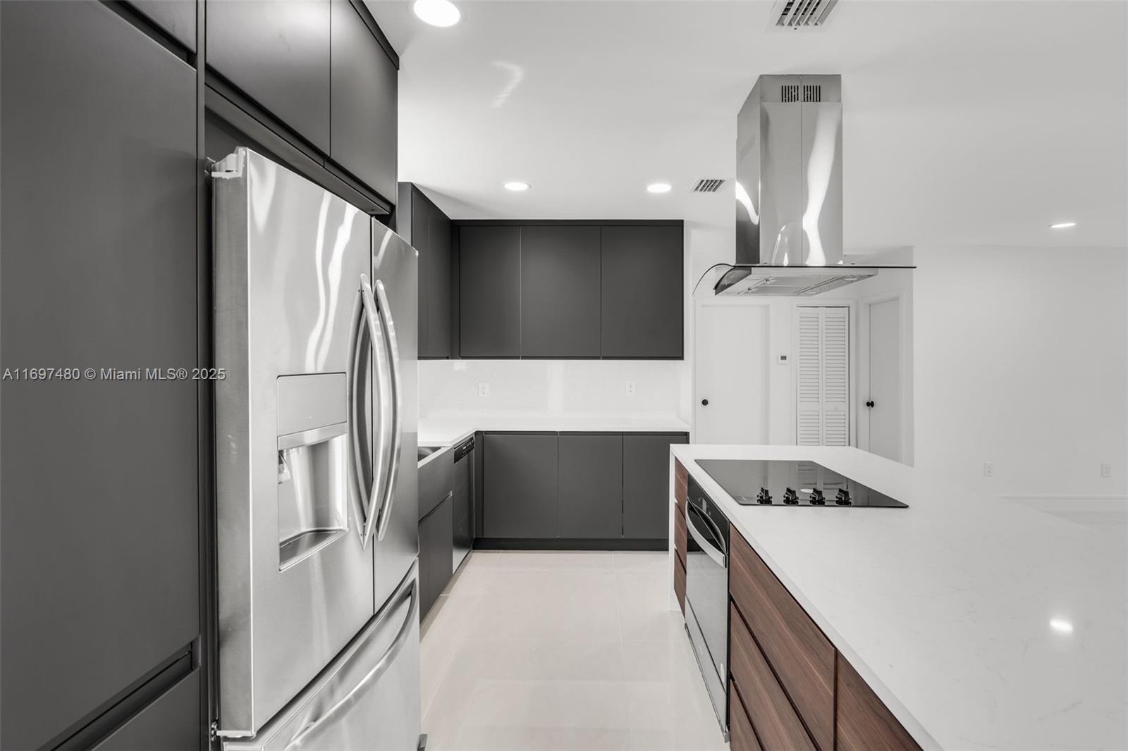 RANDALL PARK - Residential