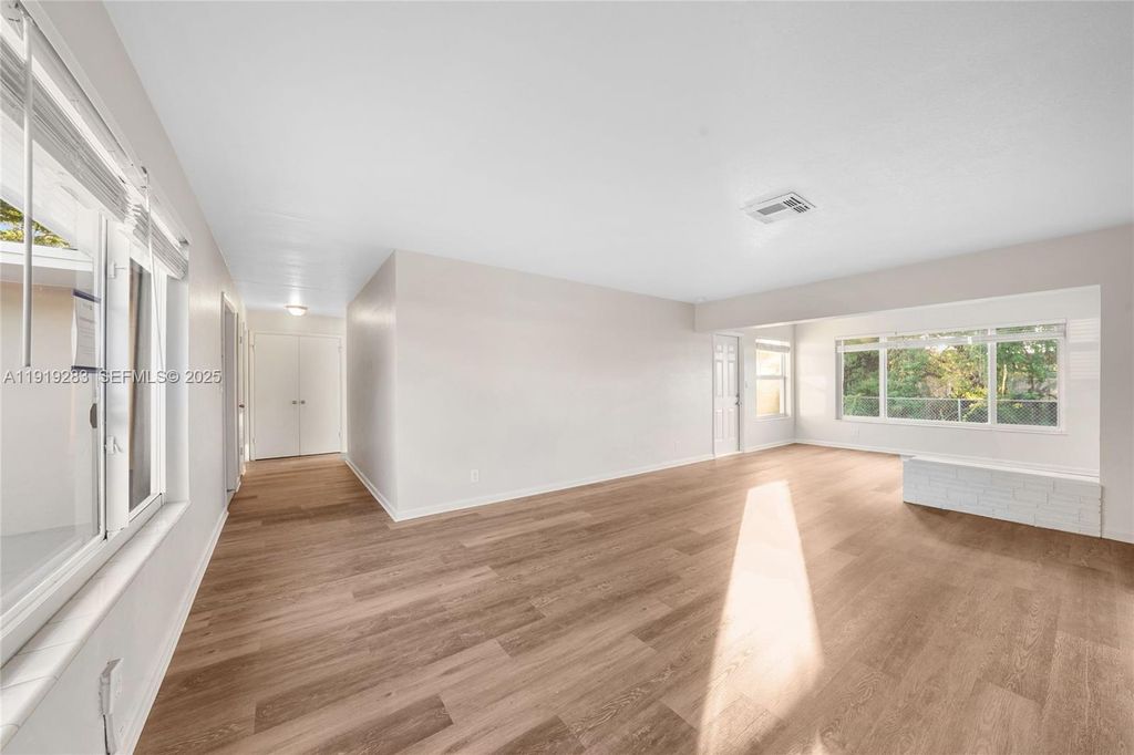 Photo of 1111 SW 39th Ave, Fort Lauderdale, FL 33312 (MLS # A11919283)