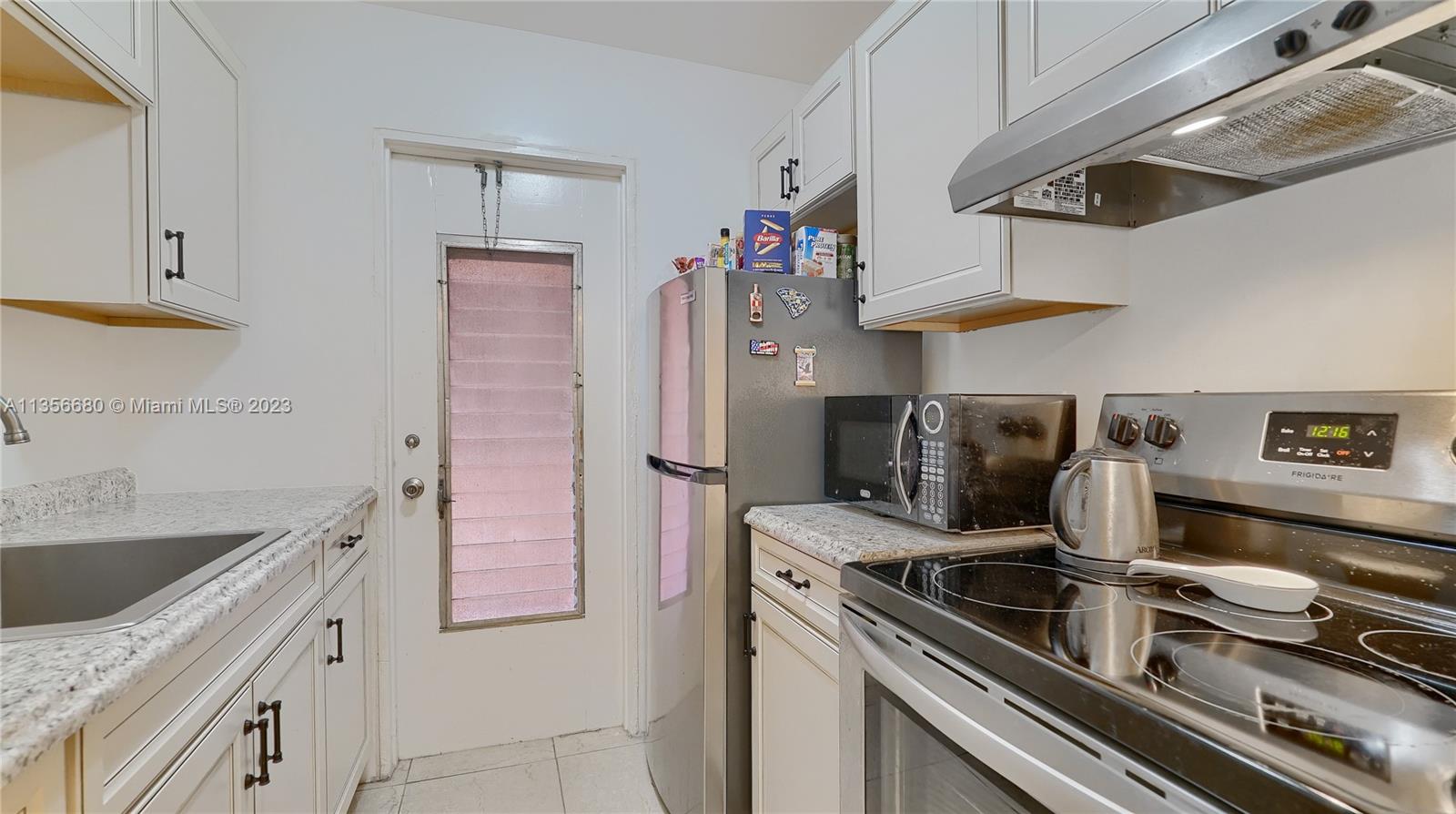 JOE-RON SOUTH CONDO - Residential