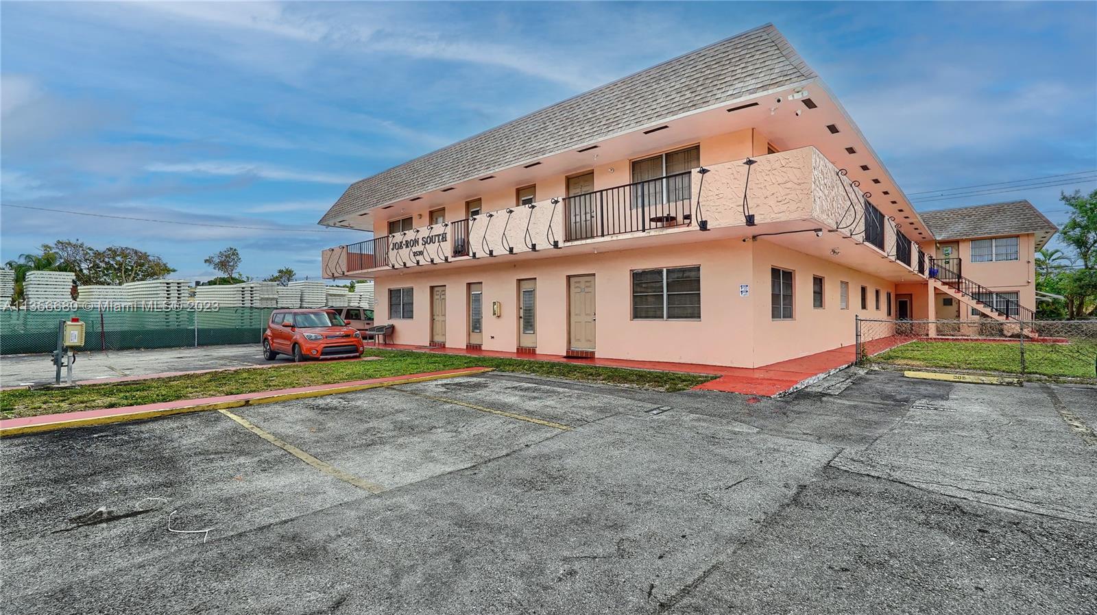 JOE-RON SOUTH CONDO - Residential