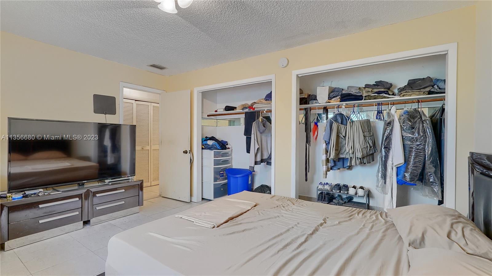 JOE-RON SOUTH CONDO - Residential