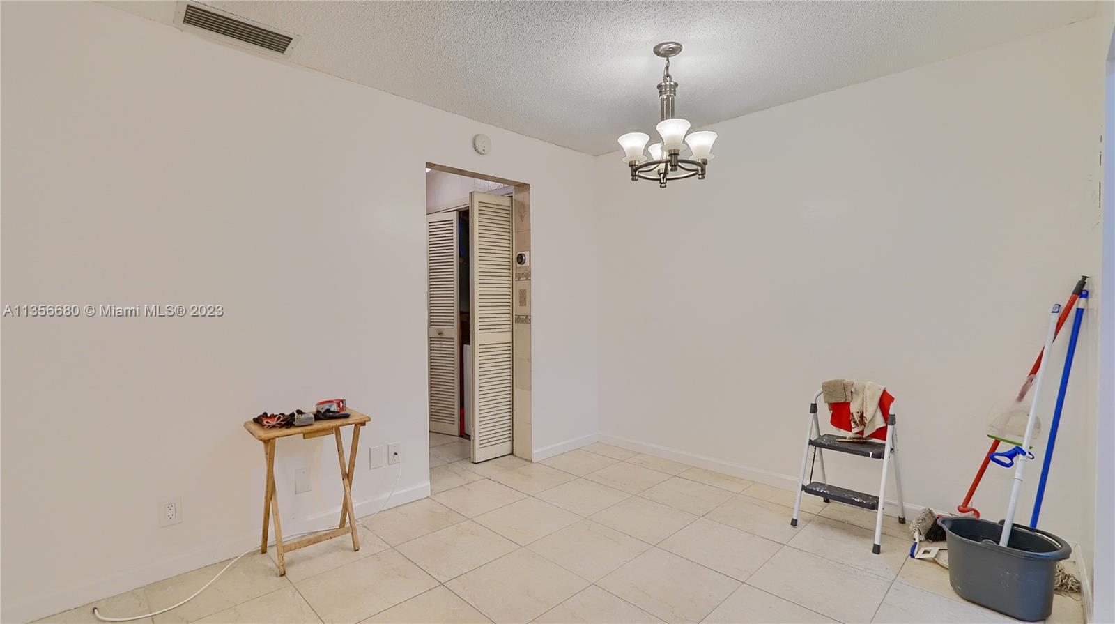 JOE-RON SOUTH CONDO - Residential