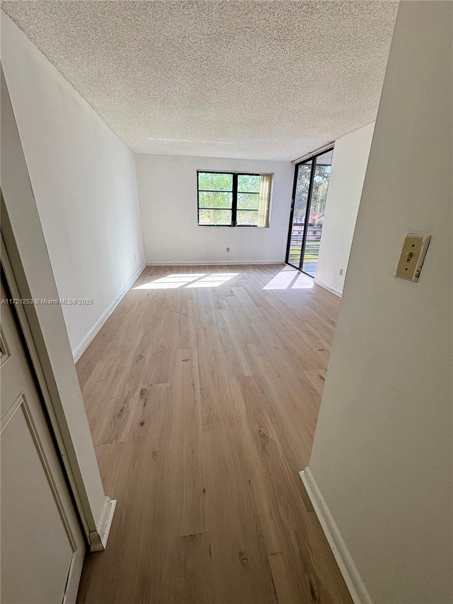 LAKE VIEW OF CALIF CLUB - Residential