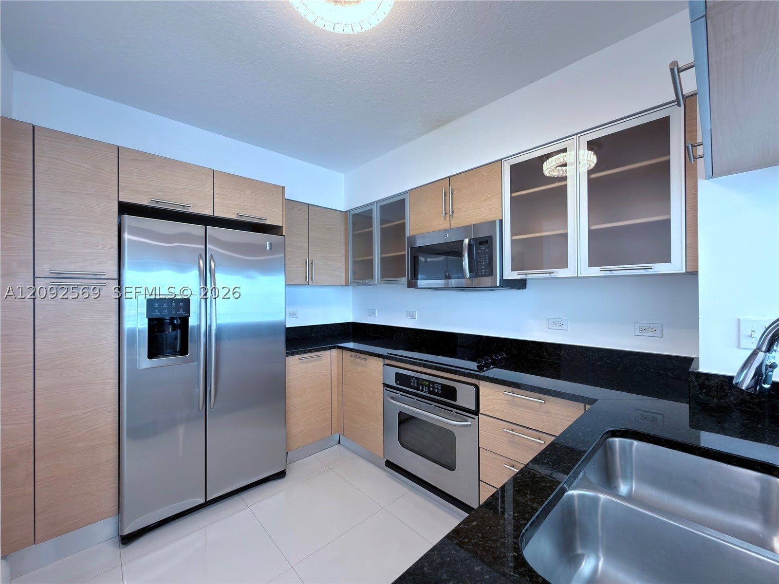 31 SE 5th St 2307