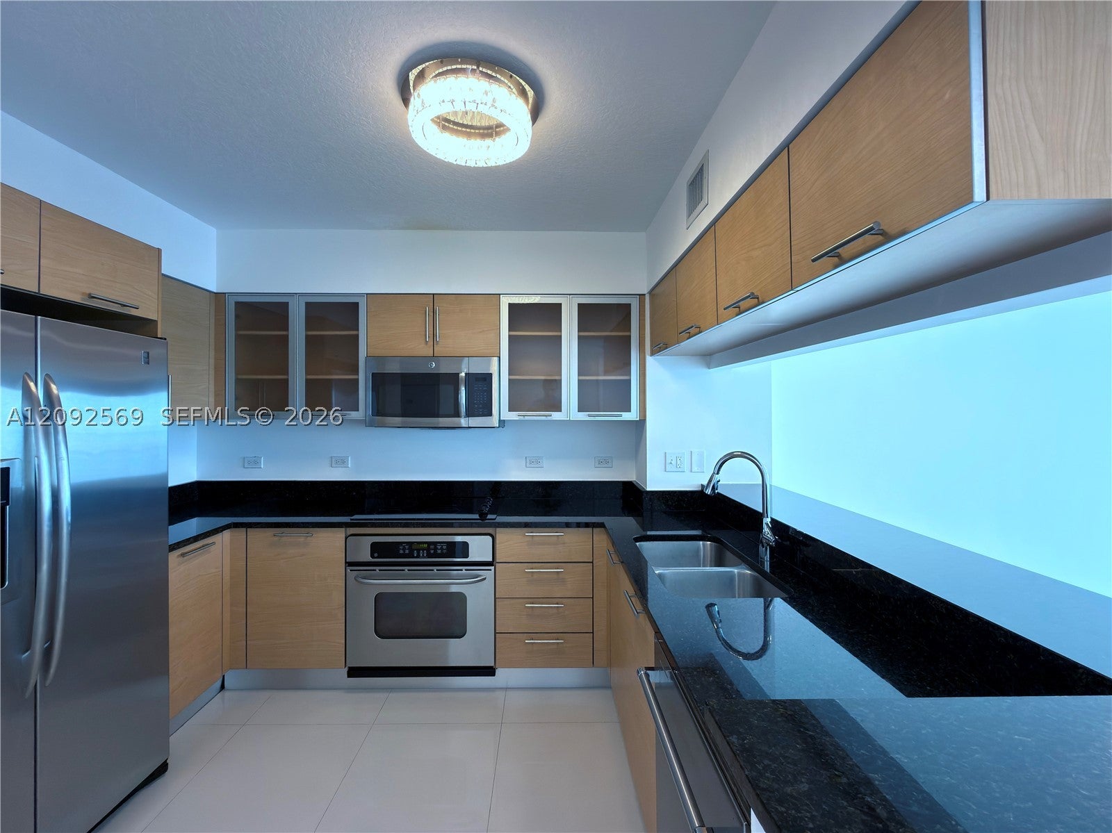 31 SE 5th St 2307
