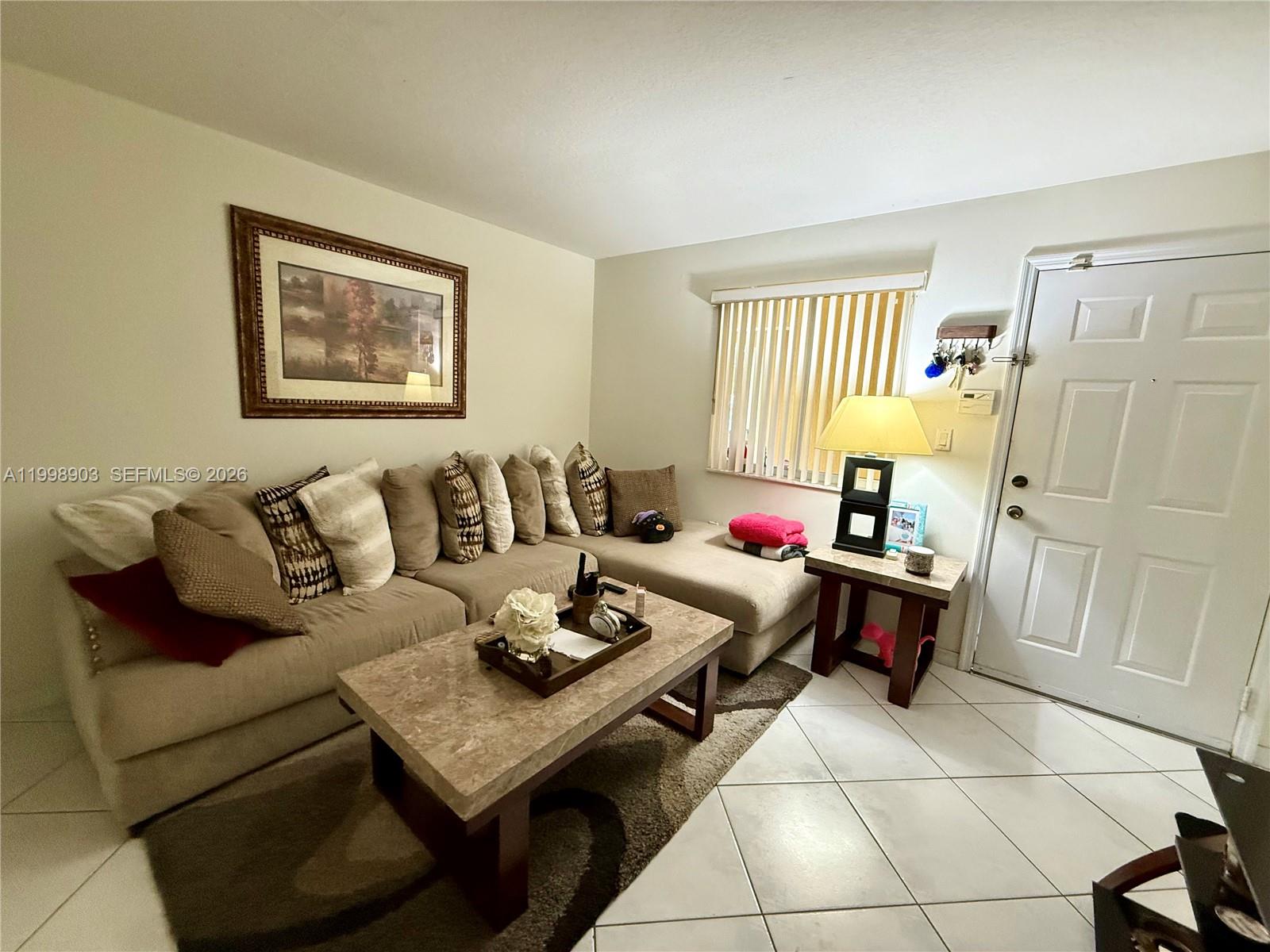 THE SHAMROCK CONDO - Residential